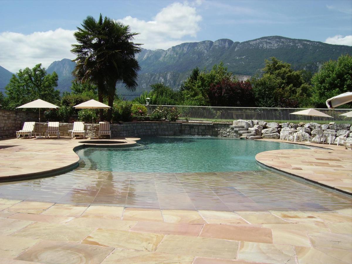 Hotel Les Grillons Talloires Exterior foto